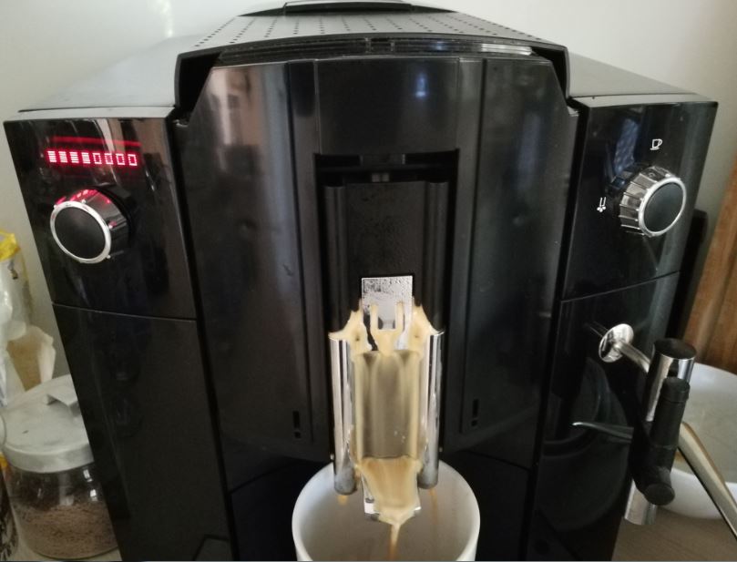 Jura Impressa C60 Kaffeeauslauf demontieren Jura Reparatur Wartung Pflege Kaffeevollautomaten Forum rund um die Reparatur Pflege