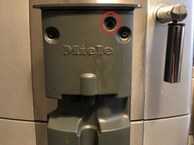 Miele Cm 50 Kaffee Schaumt Und Lauft Aus Uberlauf Miele Reparatur Wartung Pflege Kaffeevollautomaten Forum Rund Um Die Reparatur Pflege